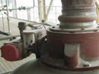 氣力輸送設(shè)備上已經(jīng)安裝好的圓頂閥.jpg 氣力輸送設(shè)備上已經(jīng)安裝好的圓頂閥.jpg